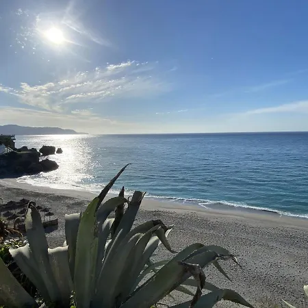 Acapulco Playa 100 Casasol Nerja